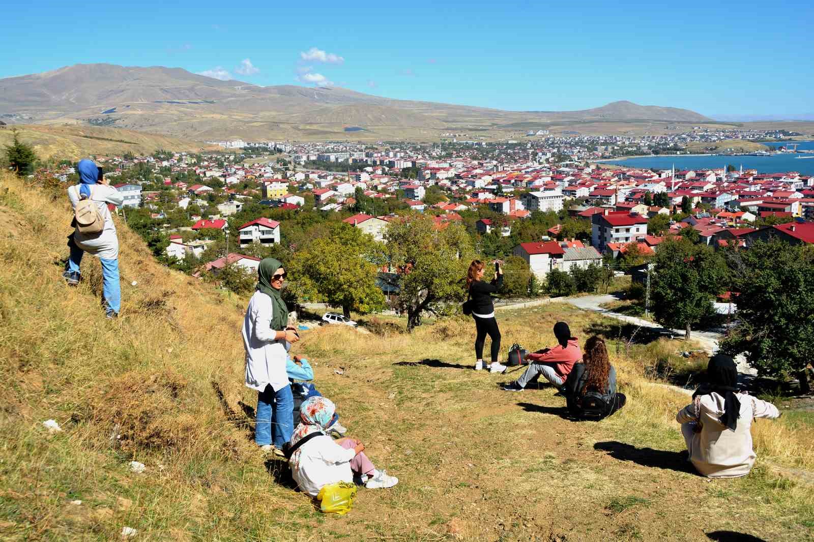 Kadınlardan doğa ve sağlıklı yaşam yürüyüşü