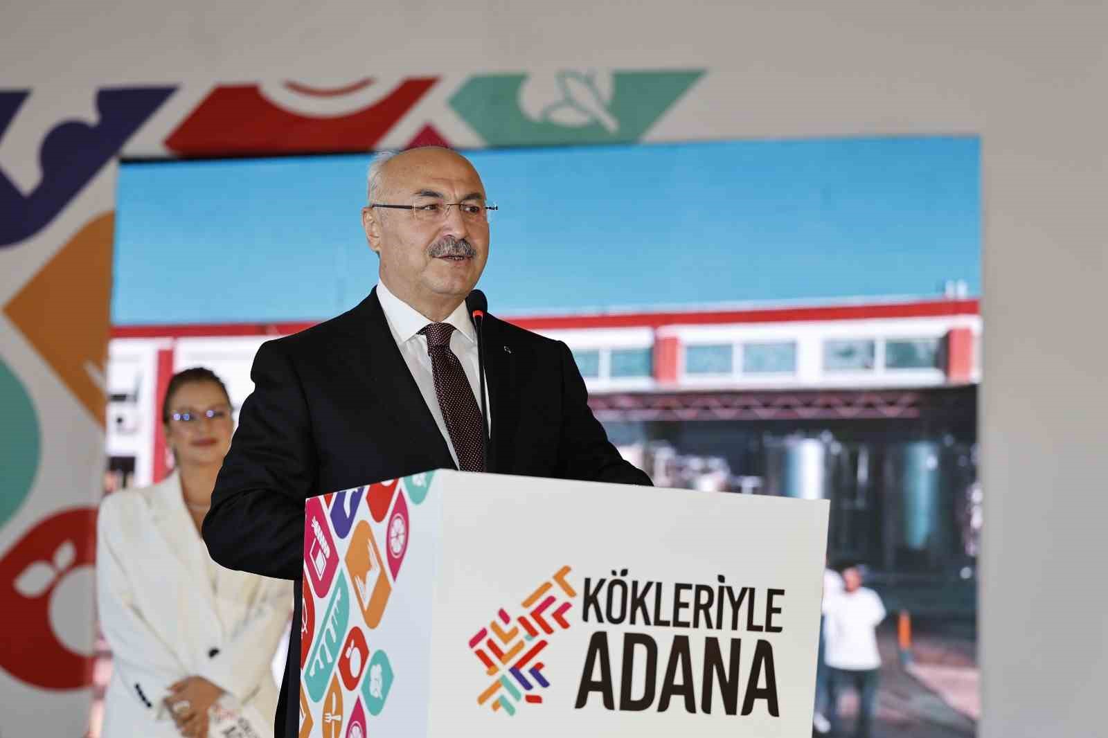 Adana’da 4 günde 500 bin şiş et ve 400 bin şişe şalgam suyu tüketildi