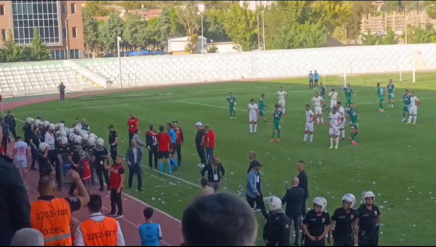 Amasya’da sahada gerginlik