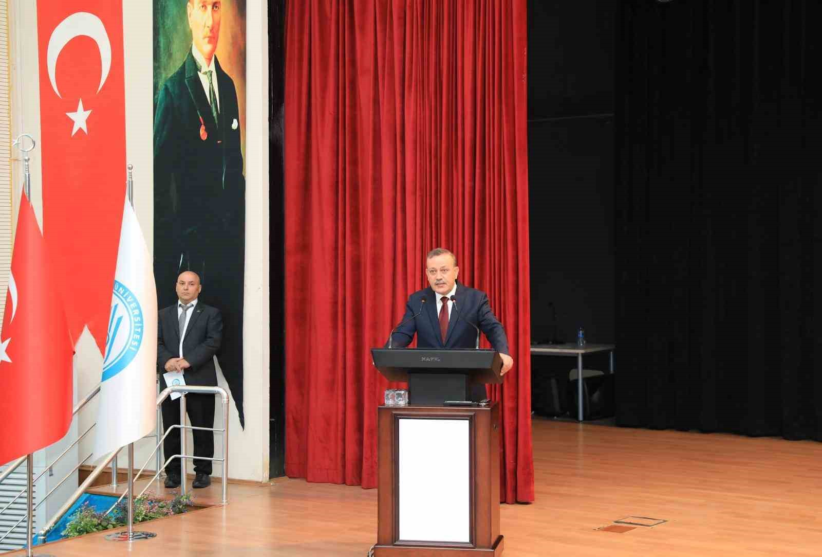 Bitlis Eren Üniversitesi’nde ‘Tarımın geleceği çalıştayı’ düzenlendi