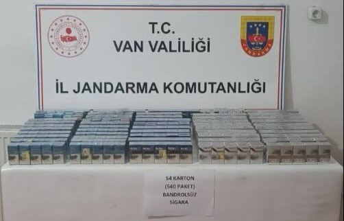 Van’da 860 paket kaçak sigara ele geçirildi