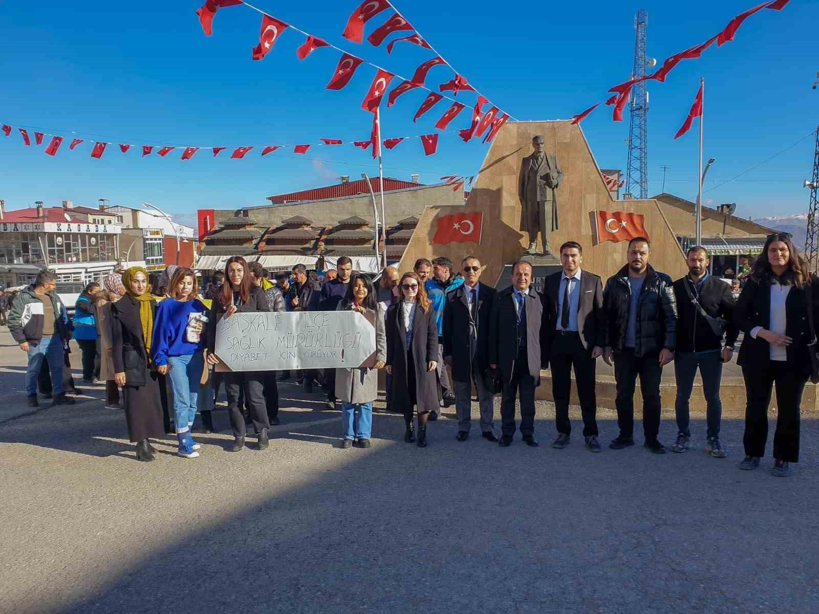 Başkale’de “Diyabet Farkındalık Yürüyüşü” yapıldı