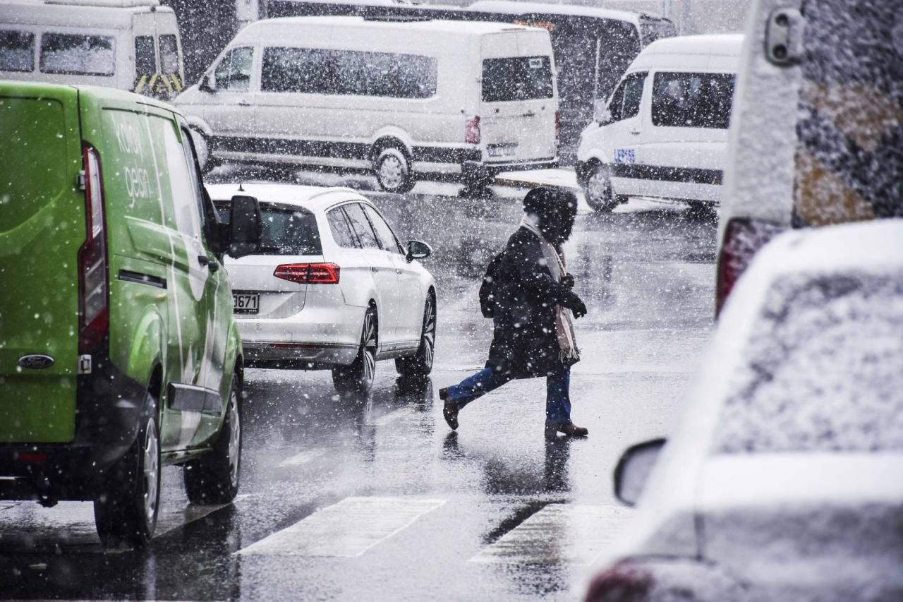 Meteoroloji'den yoğun kar yağışısı uyarısı! Yine geliyor