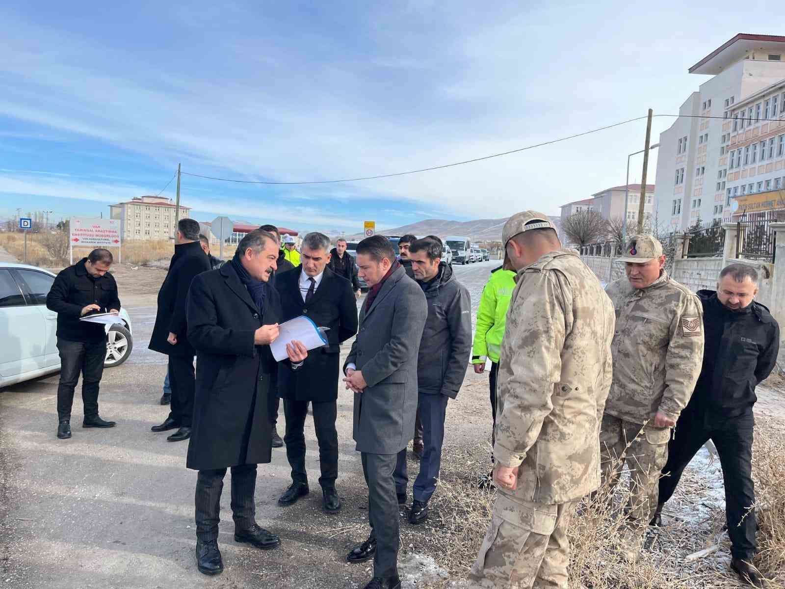 Kaymakam Göktaş, kaza bölgesinde incelemede bulundu