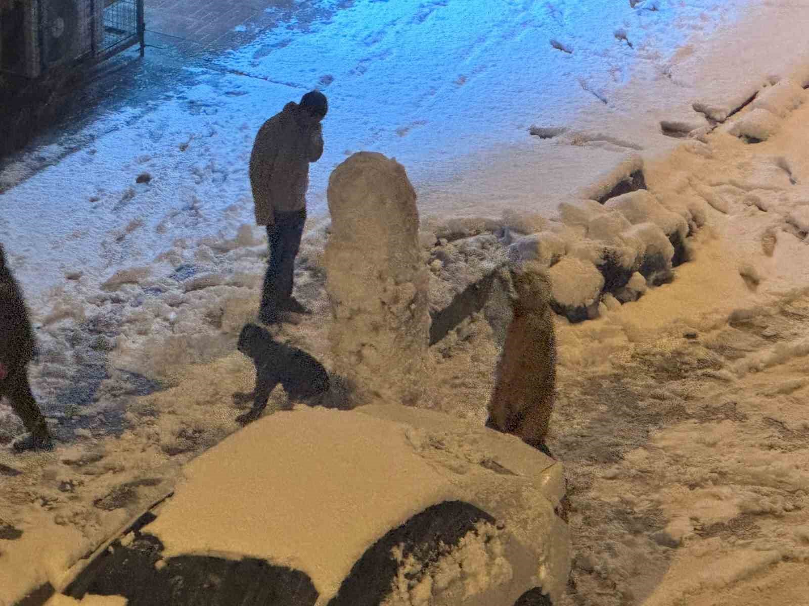 Van’da kar çocukların neşe kaynağı oldu