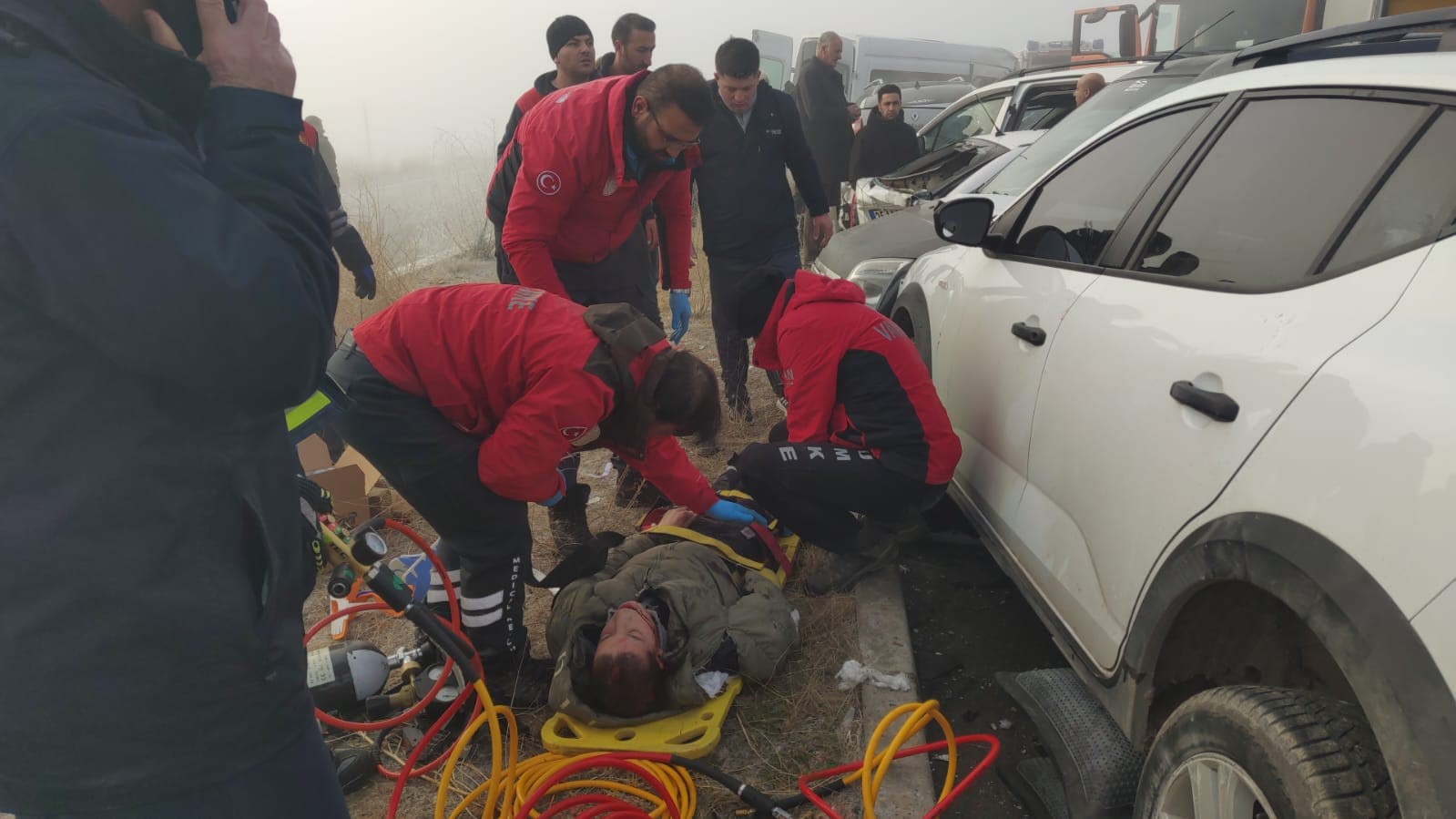 Van’daki zincirleme trafik kazalarına 35 araç karıştı