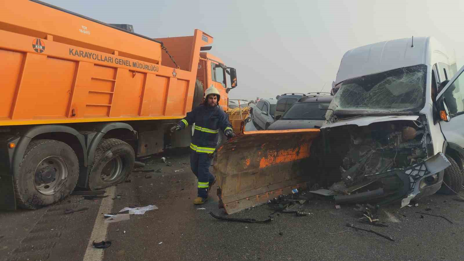 Van’da bir zincirleme trafik kazası daha meydana geldi