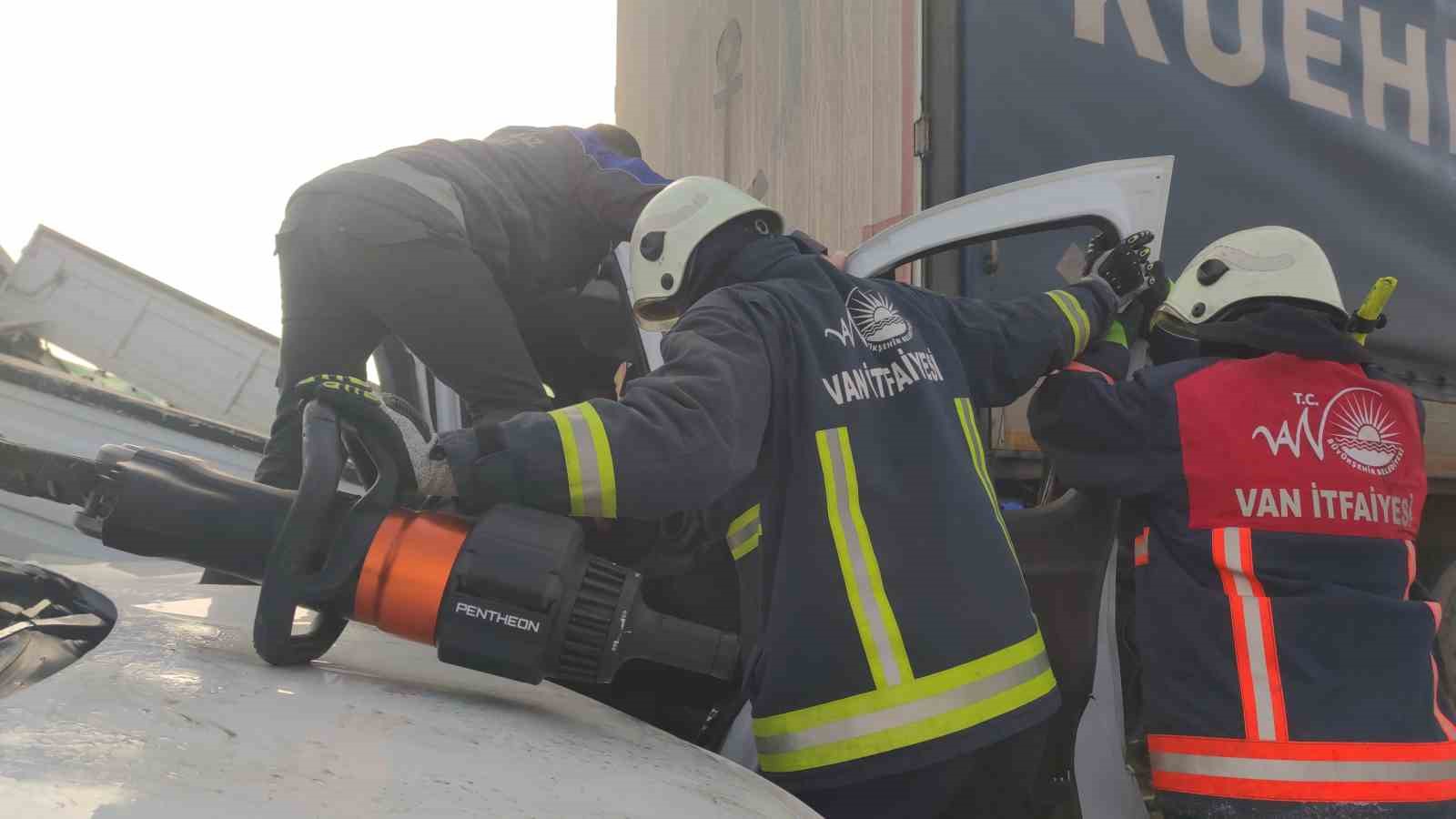 Van’da bir zincirleme trafik kazası daha meydana geldi