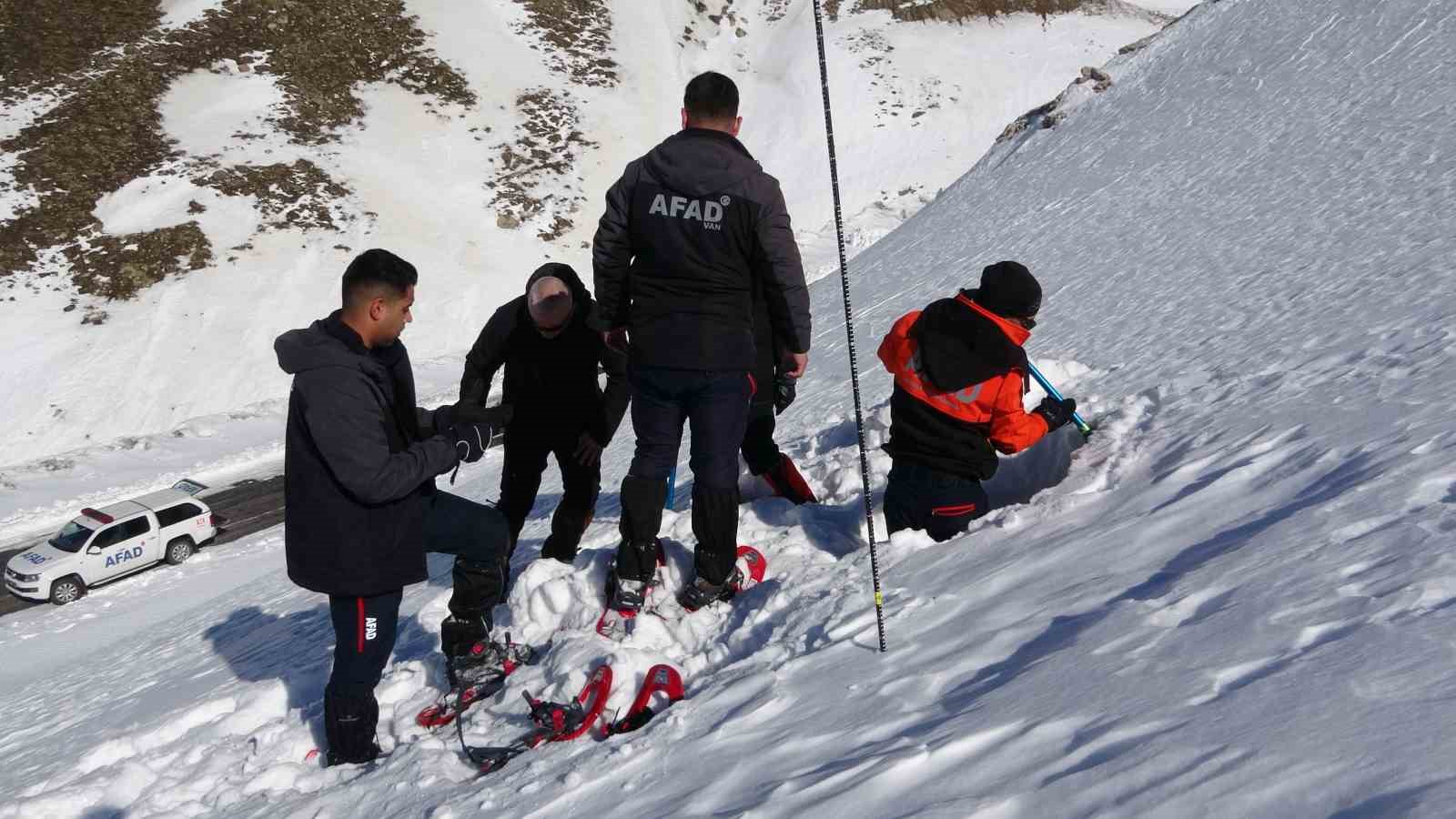 Van’da çığ tehdidine karşı kritik inceleme