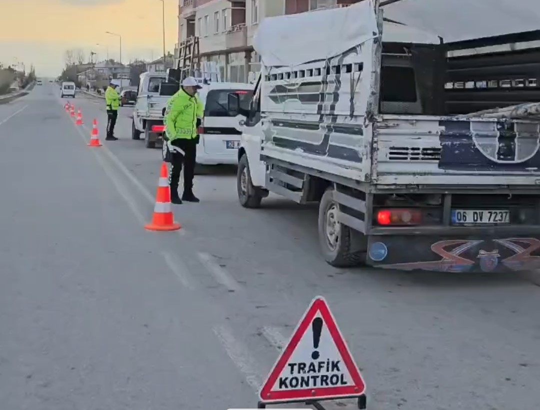 Van’ın Muradiye ilçesinde 1 yılda sorgulanan 498 bin 413 kişiden 71 kişi yakalandı