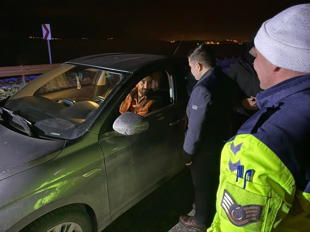 Kaymakam Bulut, yeni yıla görevi başındaki ekiplerle girdi