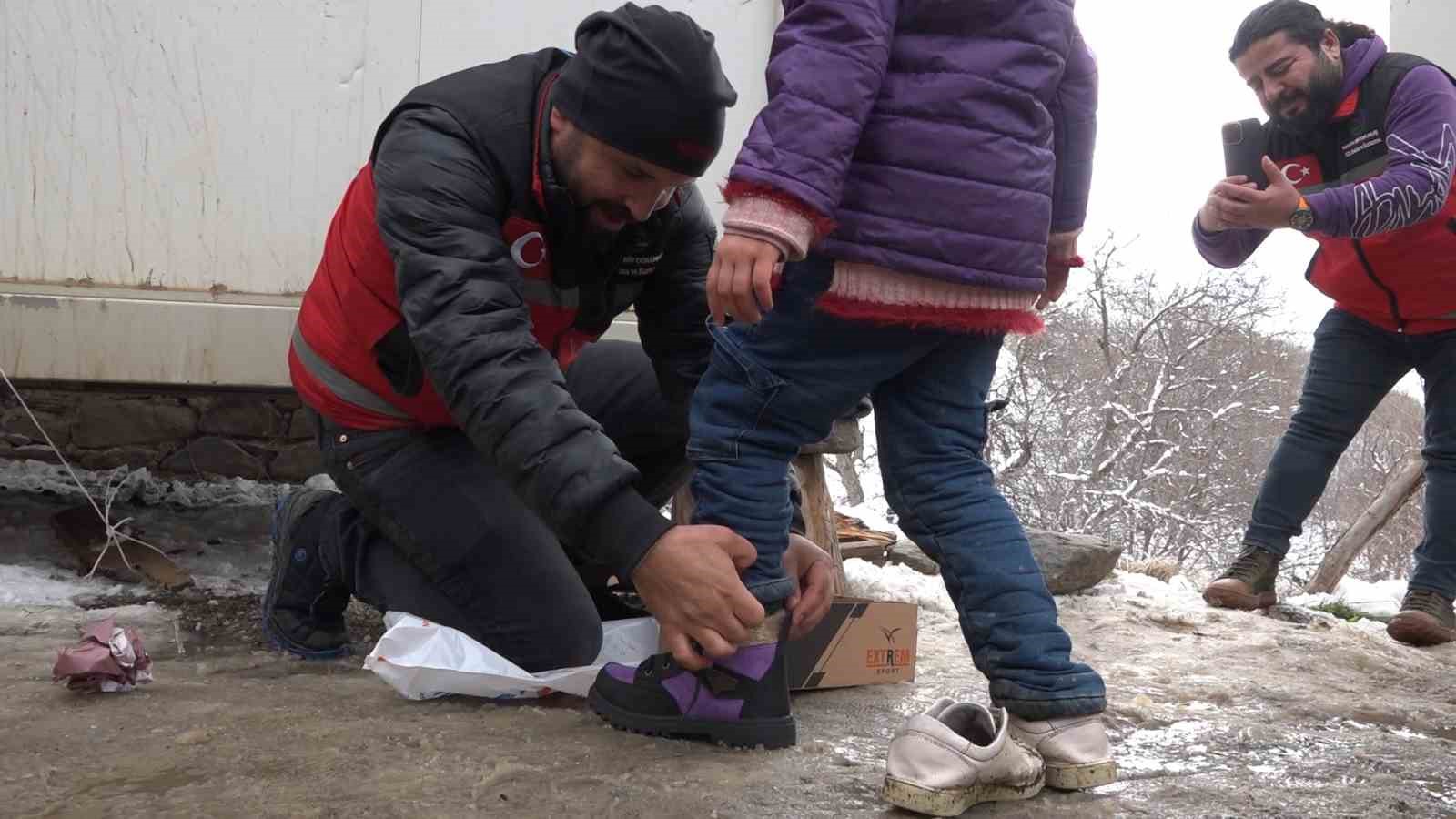 4 öğrencili mezraya konteyner sınıf