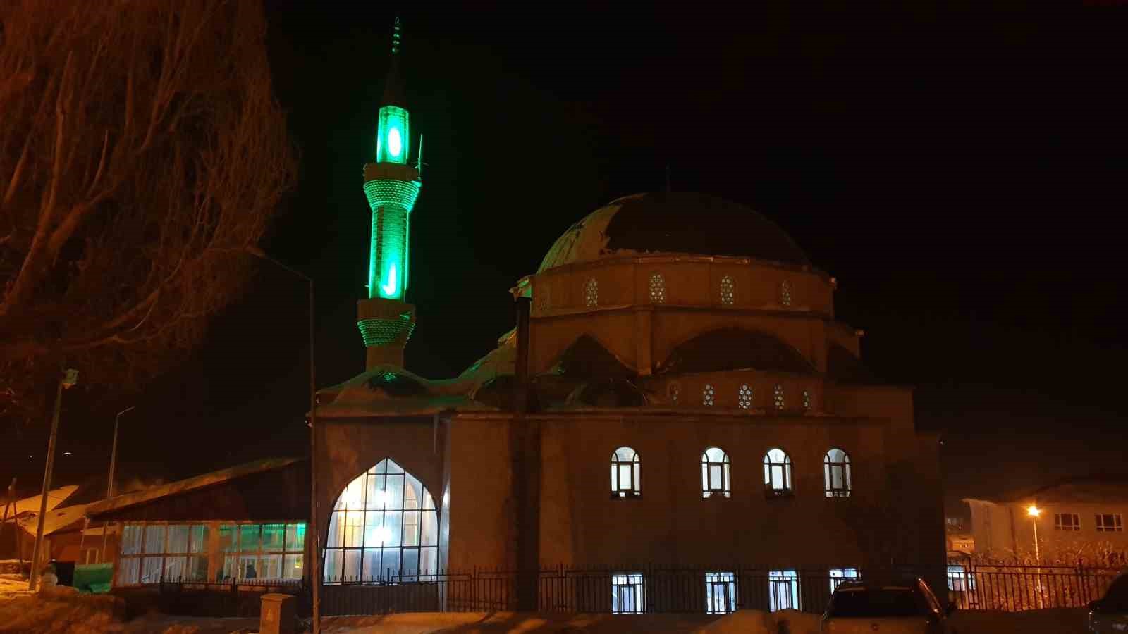 Başkale’de Ramazan ayının ilk teravih namazı kılındı