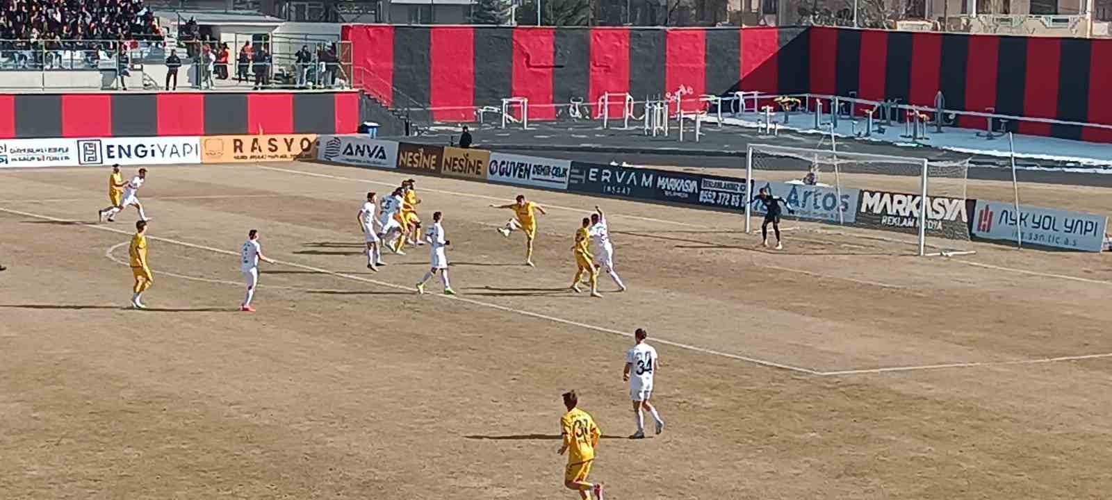 TFF 2. Lig: Vanspor FK: 2 - Menemen Futbol Kulübü: 2