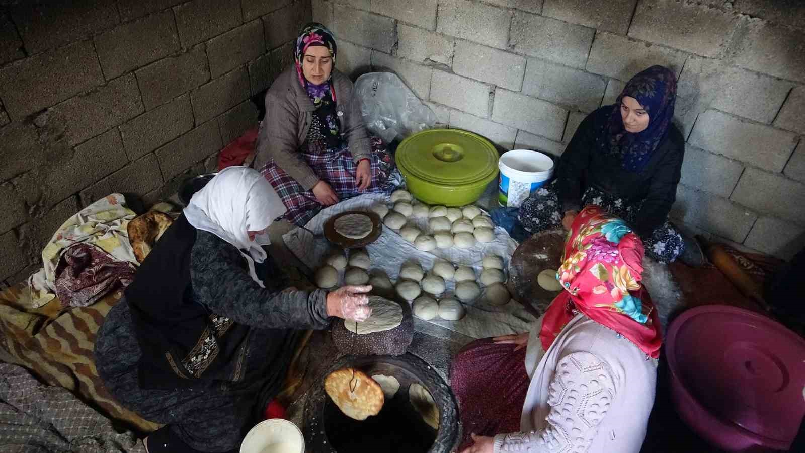 Van’da Ramazan ayının vazgeçilmez geleneği: Cevizli çörekler