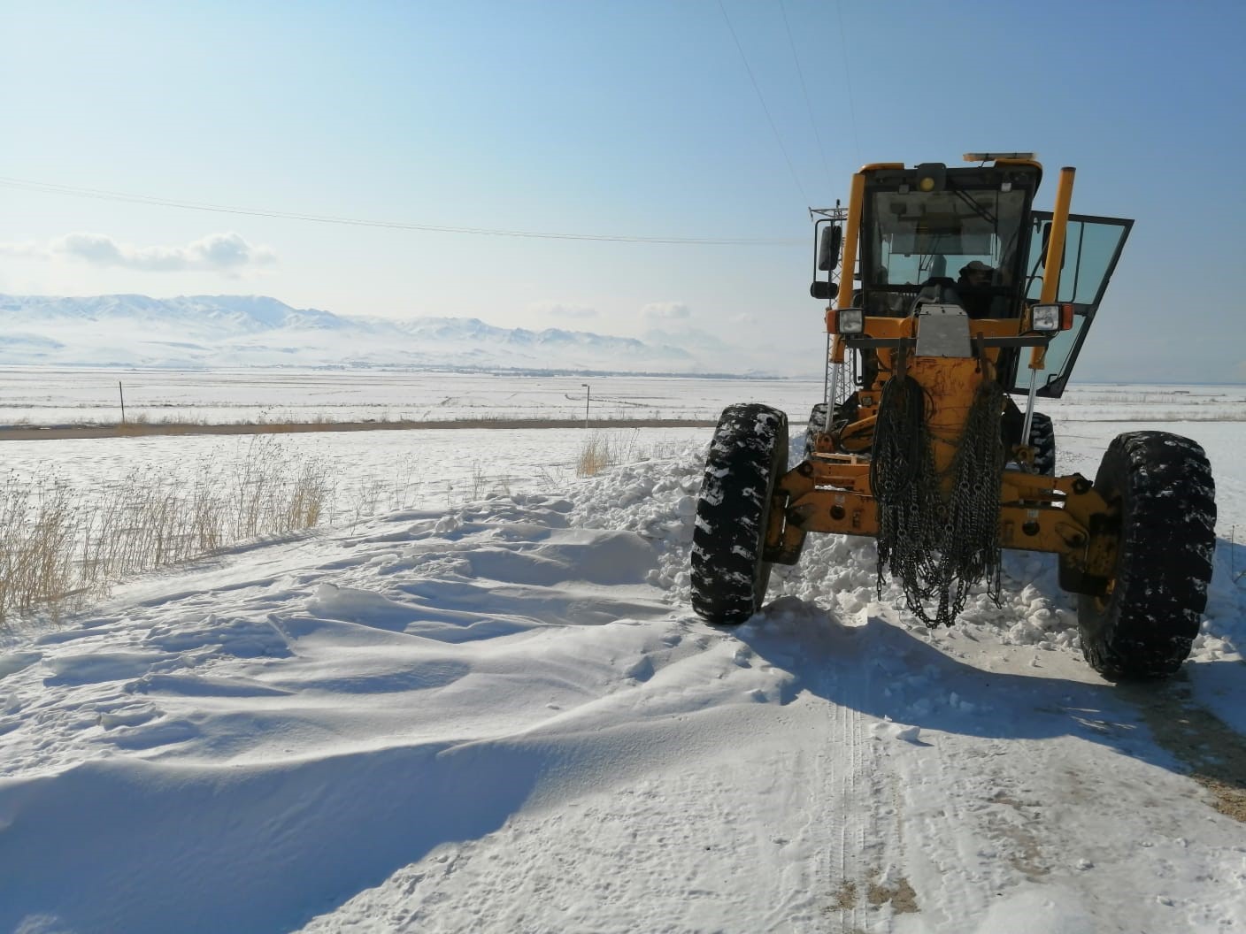 Van’da 235 yerleşim yerinin yolu ulaşıma kapandı