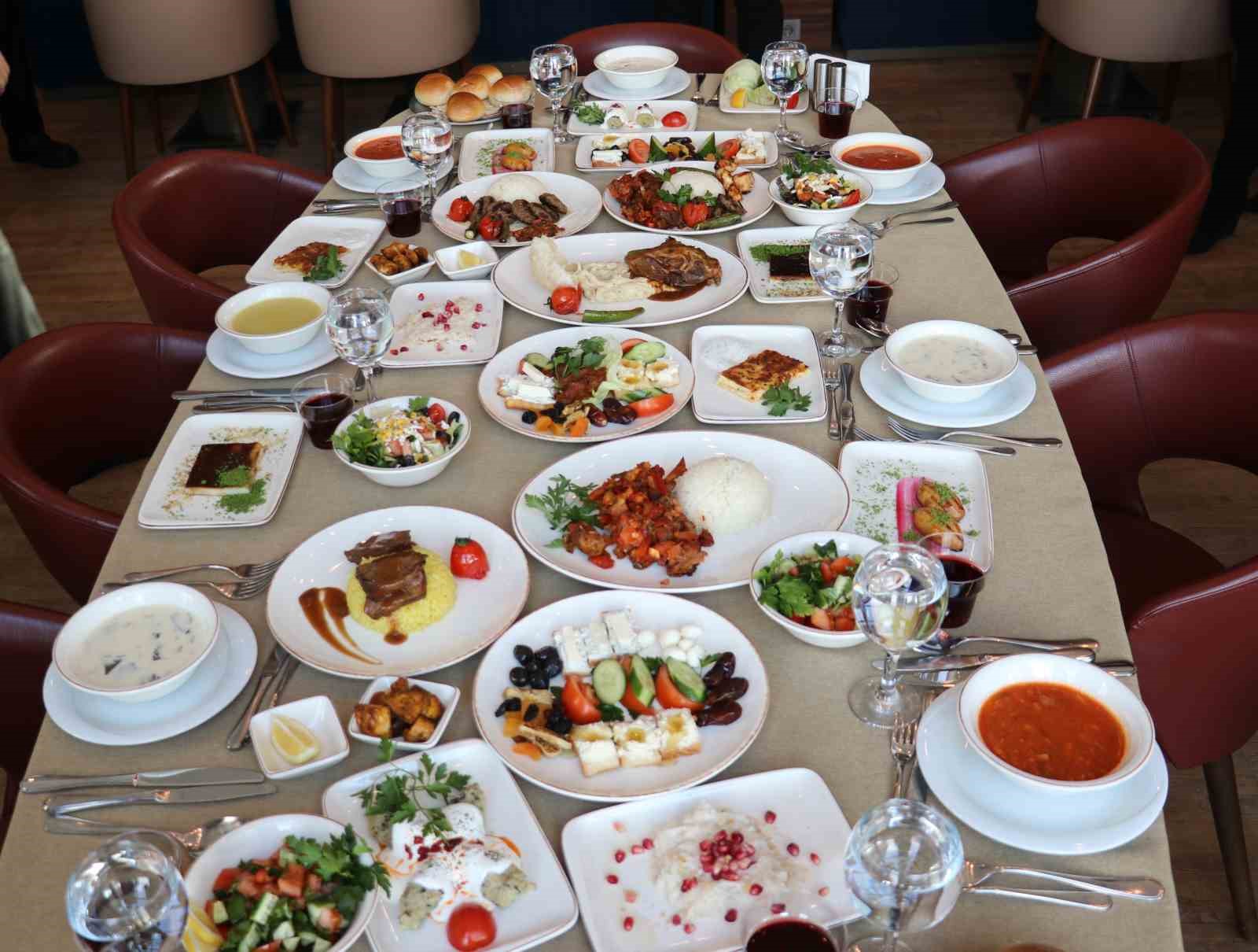 Hilton zengin iftar sofrası ile Ramazan’a hazır