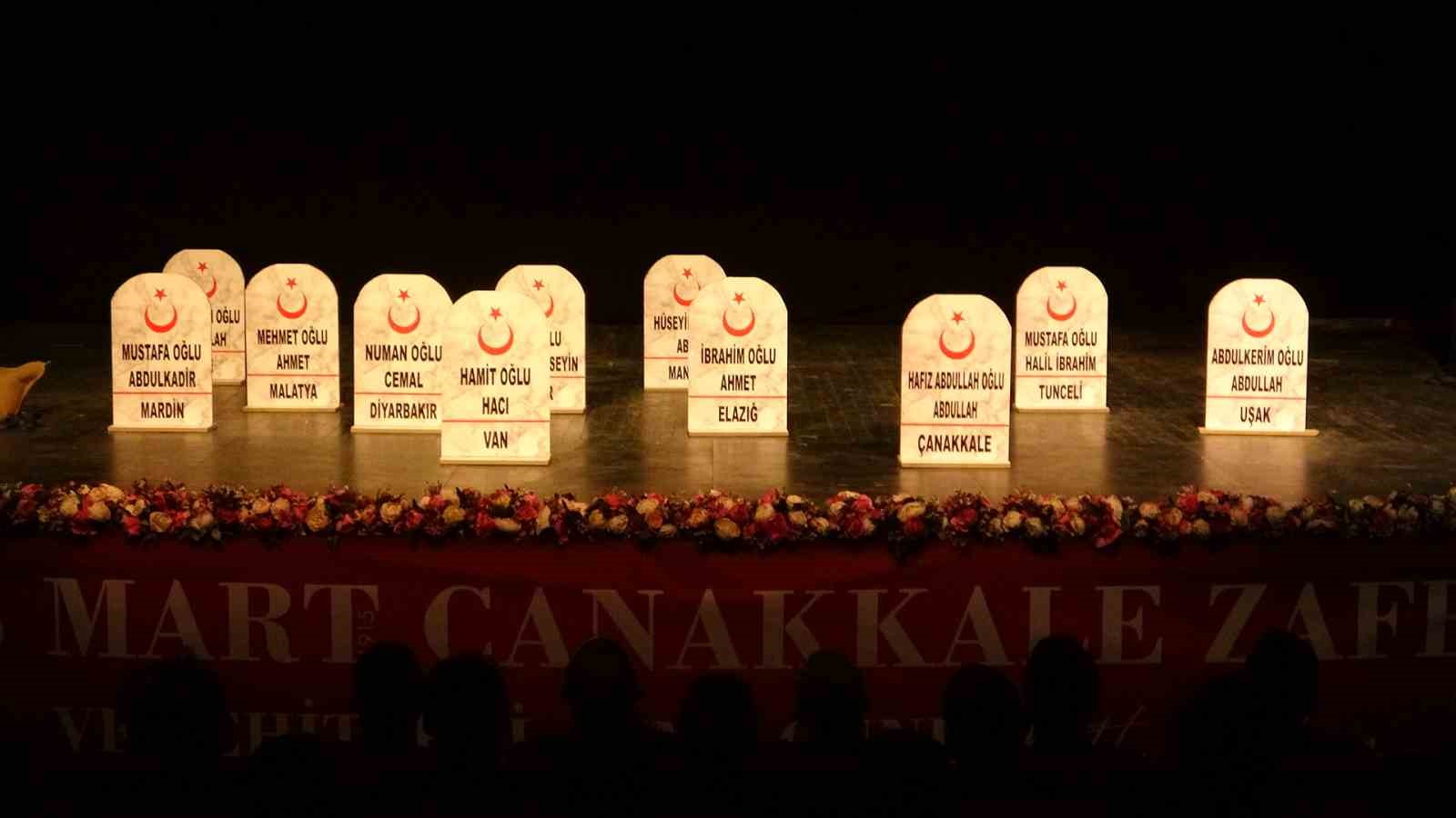 Van’da ’Çanakkale Geçilmez’ oratoryosu büyük beğeni aldı