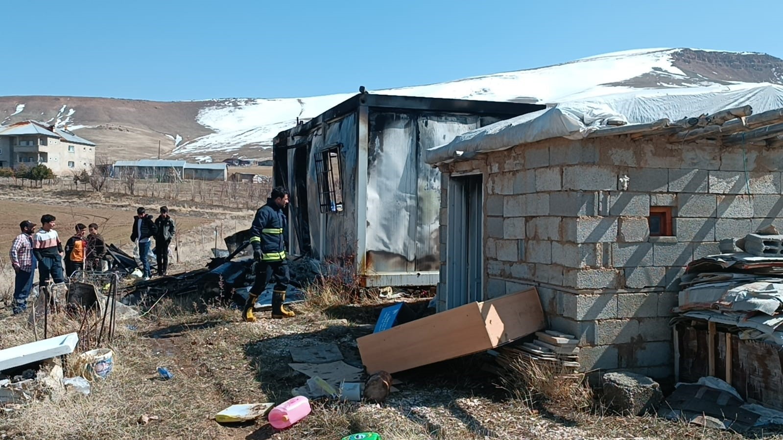 Van’da konteyner yangı