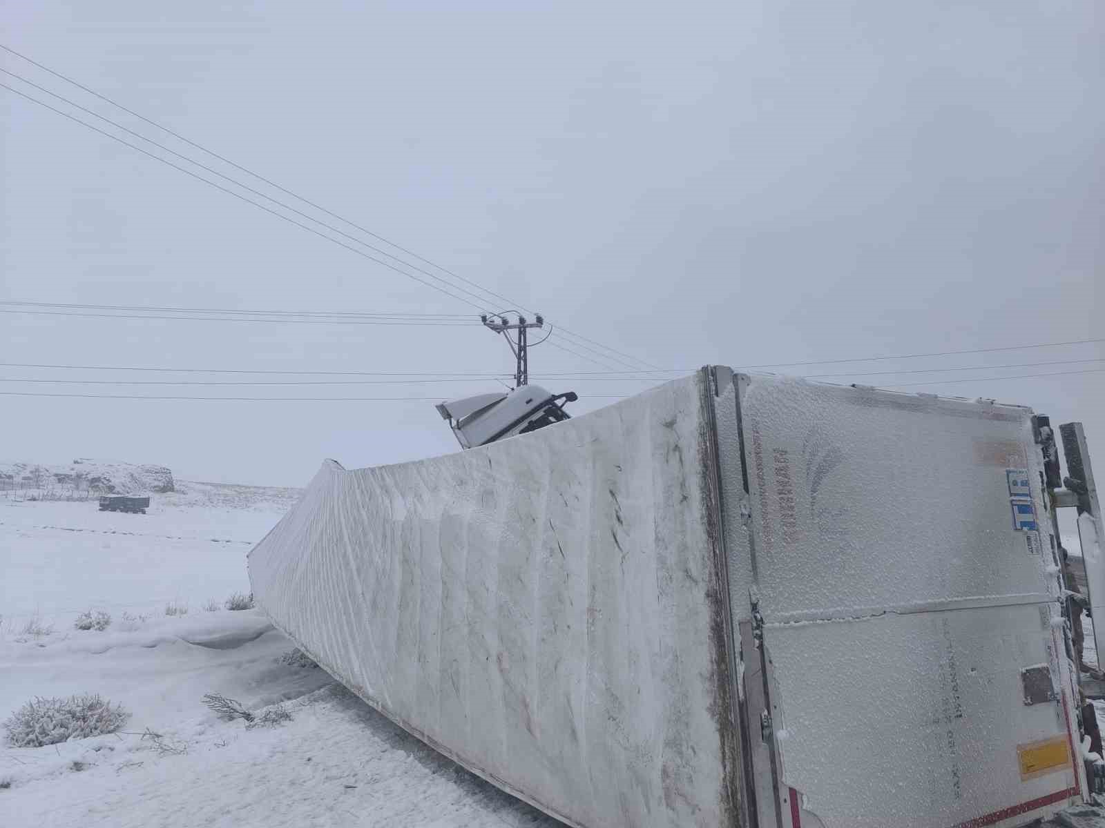 Van’ın Erciş ilesinde trafik kazası: 1 yaralı