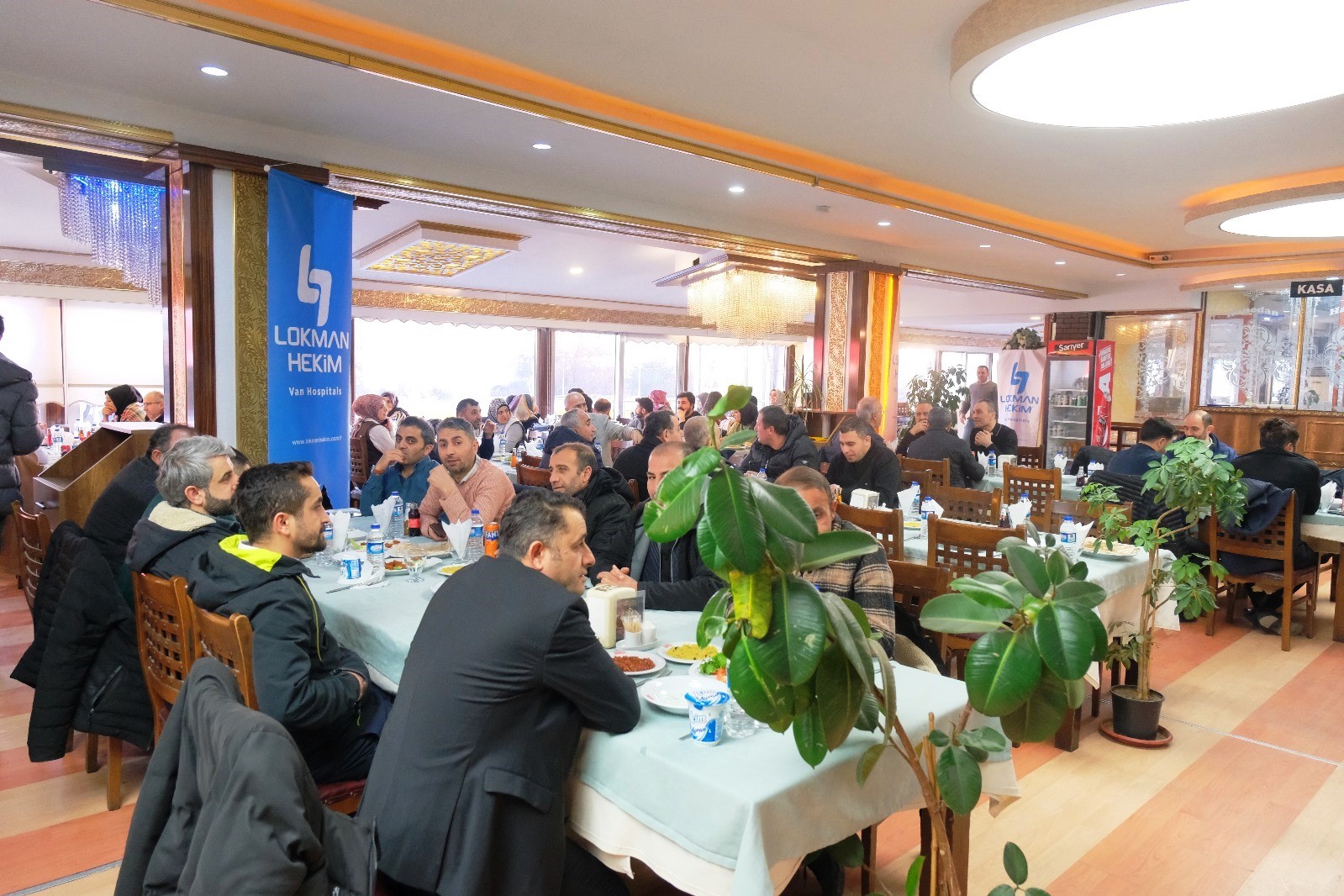 Lokman Hekim yönetici ve personeli iftarda bir araya geldi