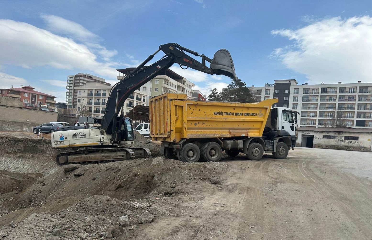 Van Büyükşehir Belediyesi kaçak hafriyat dökümüne göz açtırmıyor