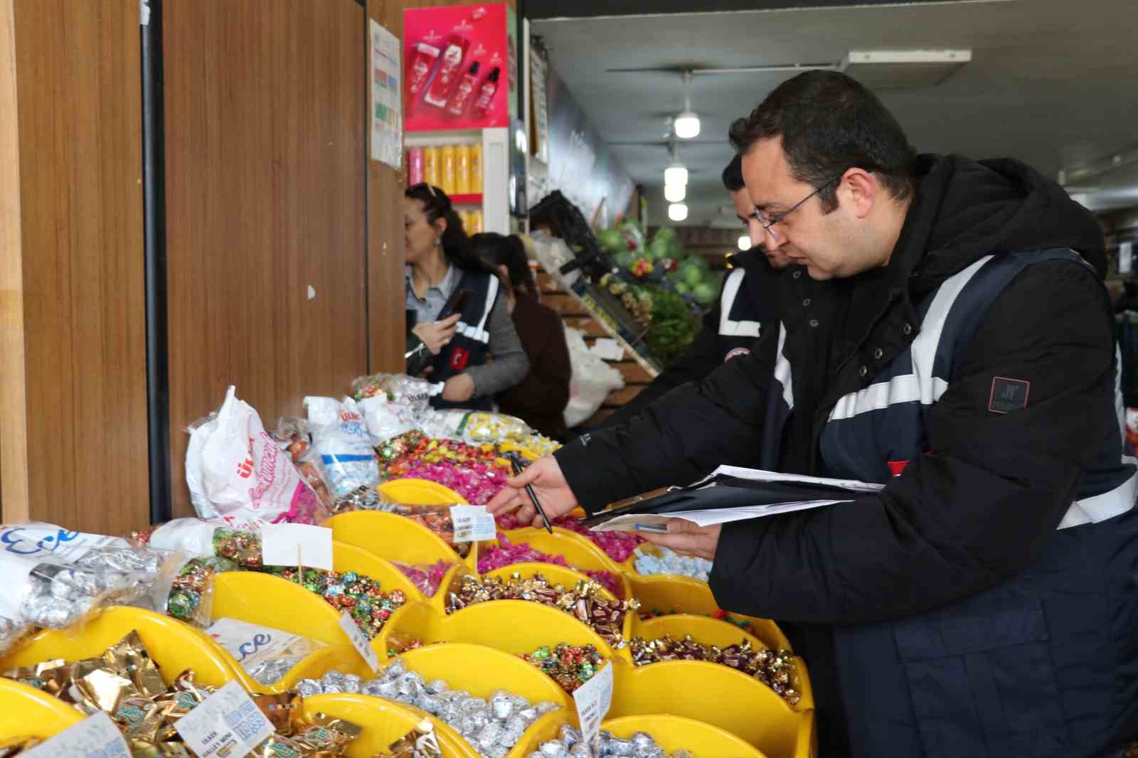 Van Ticaret İl Müdürlüğü market denetimlerini sürdürüyor