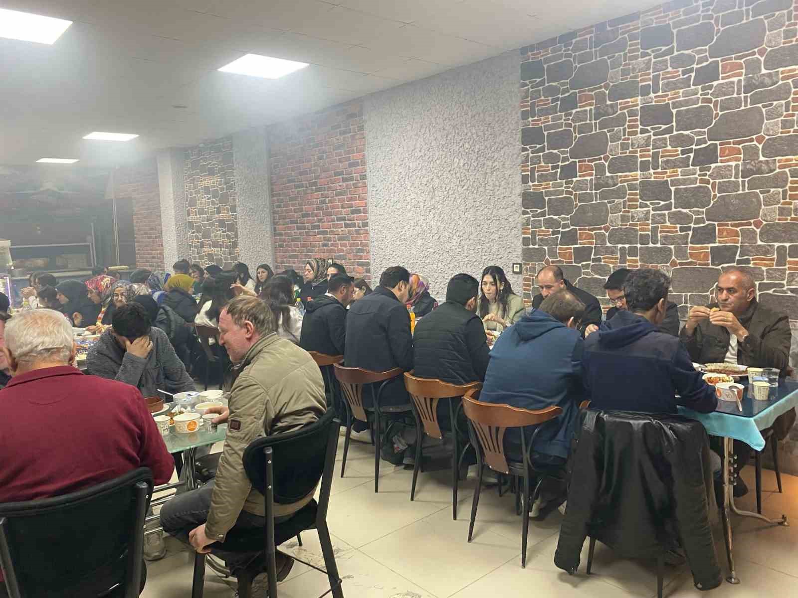 Öğrenciler için anlamlı iftar programı