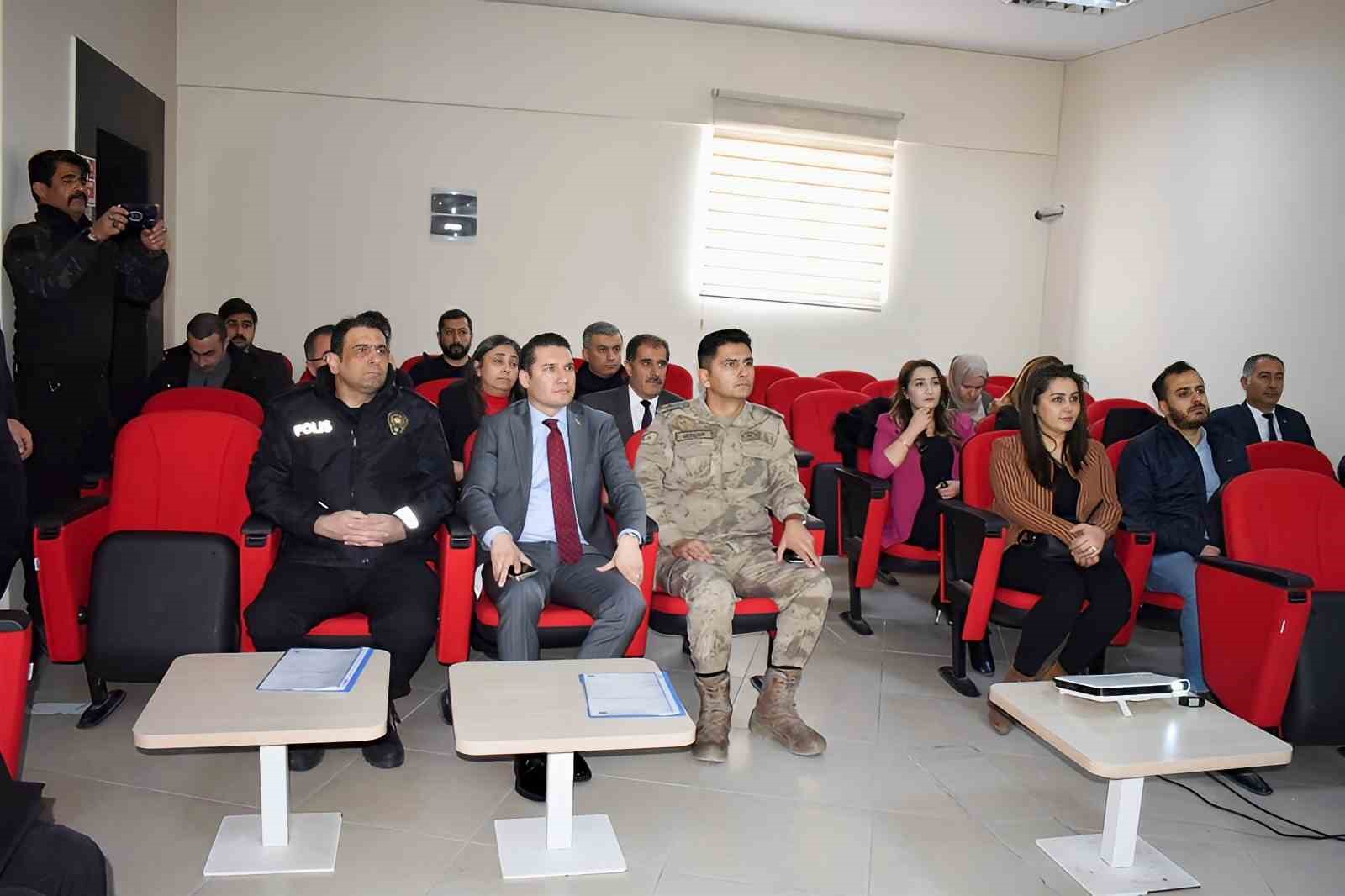 Tuşba Kaymakamı Göktaş, Sağlıklı Hayat Merkezini ziyaret etti